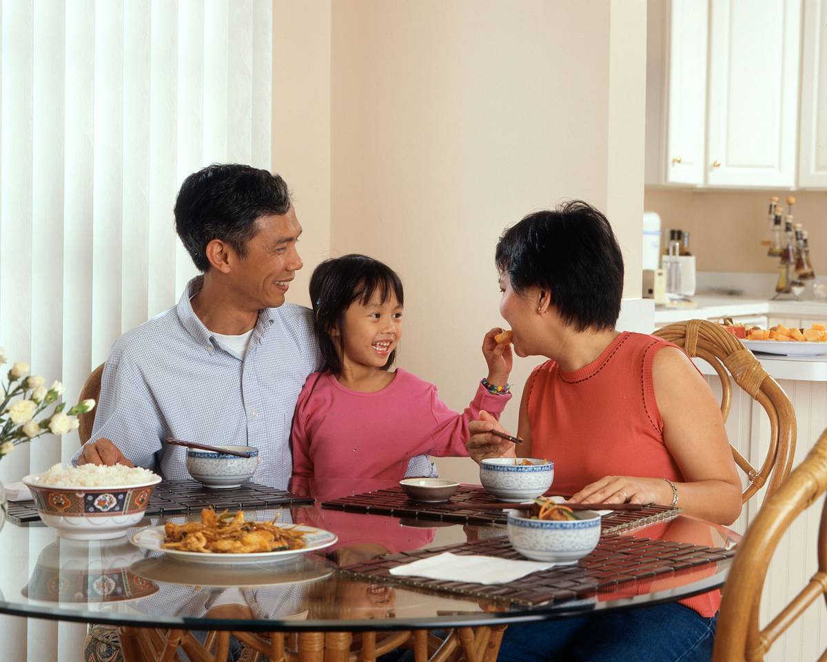 Quick healthy family dinner recipes using base-protein-sauce-crunch method